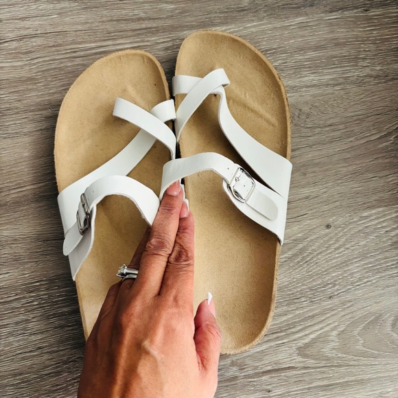 Casual White Slip On Sandals Size 11 - Picture 5 of 5